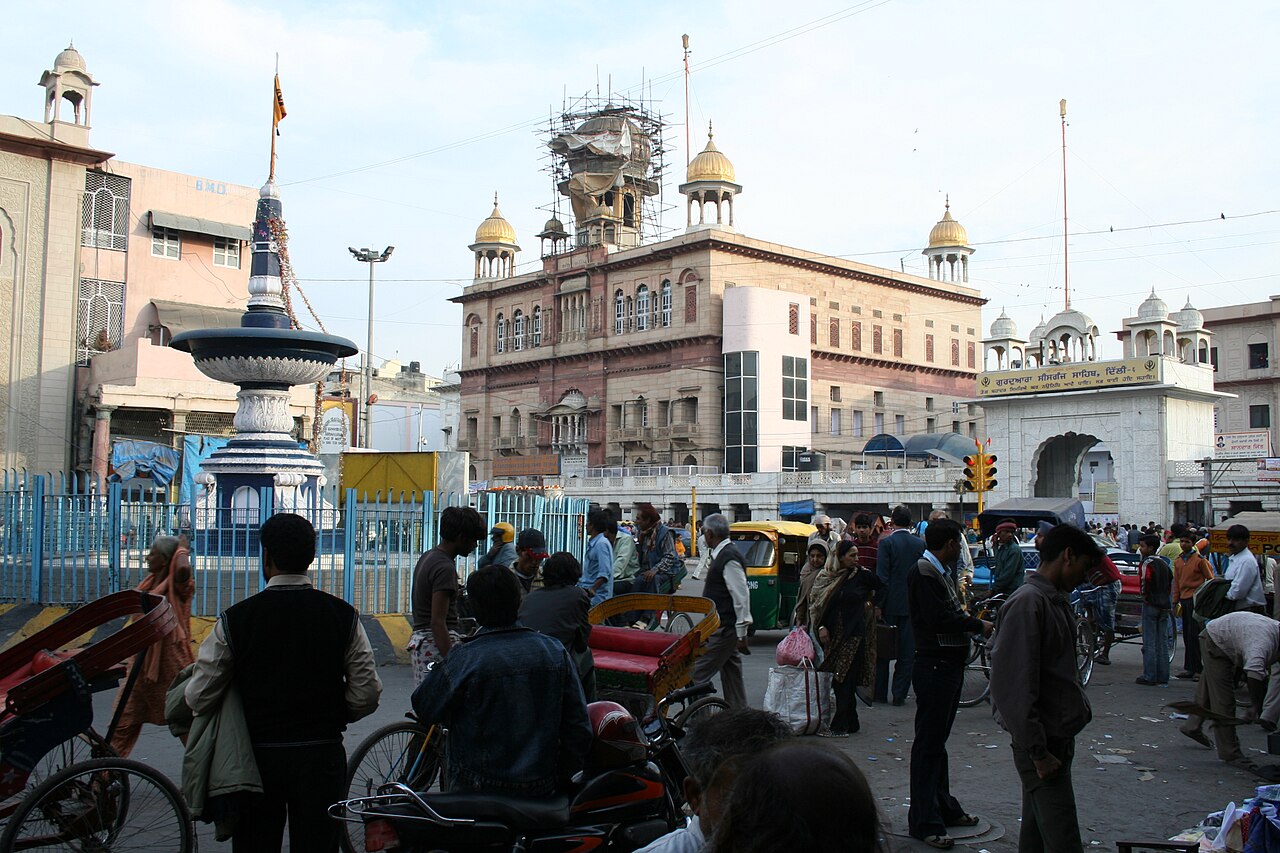 Gurdwara Sis Ganj Sahib, photograph 1