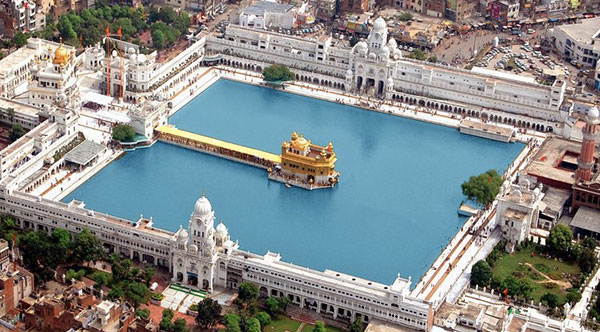 Sri Harmandir Sahib · The Golden Temple, photograph 1